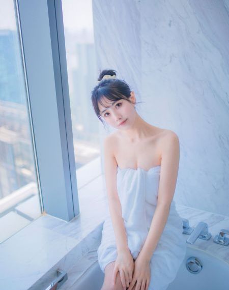 亚洲伊人久久精品影院_BD国语日本电影免费