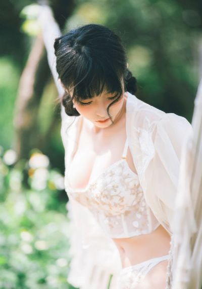 美女主播绿茶av_4K电影在线观看